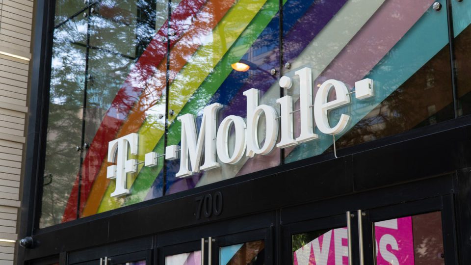 آخرین تصمیم T-Mobile به نفع مشتریان ناآگاه آن است