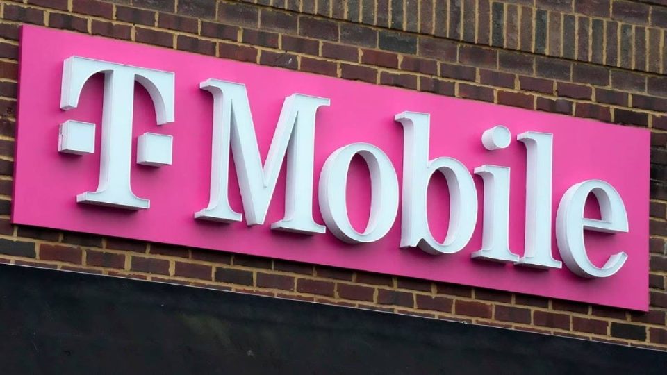 در اینجا چرا تکرارهای T-Mobile باید از فشار T-Life حامل عصبی باشند