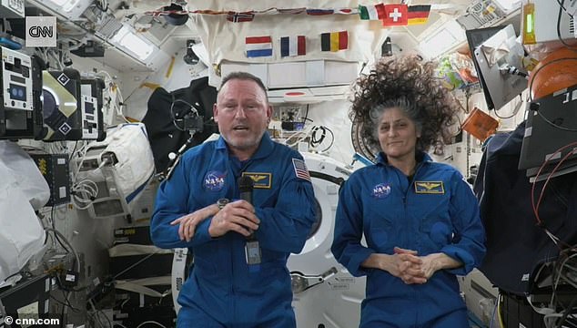 SpaceX وظیفه دارد اواخر این ماه Sunita Williams و Barry Wilmore را از ISS به خانه بیاورد. با بازگشت آنها ، آنها حداقل نه ماه در فضا می گذرانند