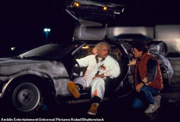 Delorean در آستانه انقراض است: فقط 303 به اتومبیل های آینده در جاده های انگلستان باقی مانده است.