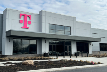 T-Mobile ارتقاء بسیار مورد انتظار به 5G را برای مشتریان در سراسر ایالات متحده مستقر می کند