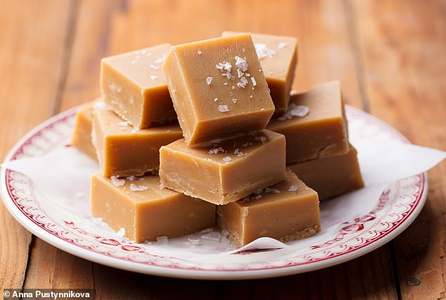 علی رغم اینکه یک رفتار بی نظیر انگلیسی است ، Fudge منشاء آن در قرن نوزدهم ایالات متحده است