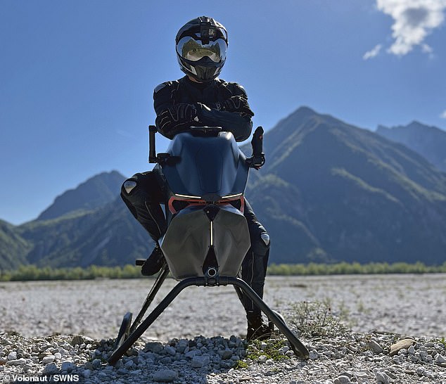 Volonaut مستقر در لهستان Airbike را فاش کرده است: یک وسیله نقلیه کوچک یک نفره که گفته می شود قادر به پرواز با سرعت 124 مایل در ساعت است