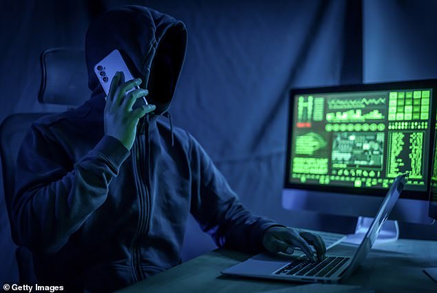 یک مجرمان سایبری توسط Alias 'Bytebreaker' ادعا کرده است که آنها 1.2 میلیارد سوابق فیس بوک را از این سیستم عامل خراب کرده اند و اکنون داده ها را در Dark Web می فروشند