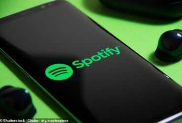 Spotify یک تغییر ظریف ایجاد کرده است که کاربران را خشمگین کرده است - به عنوان یکی از منافذی که برنامه ها را طراحی می کنند هیچ توجهی به حافظه عضلانی ندارند "
