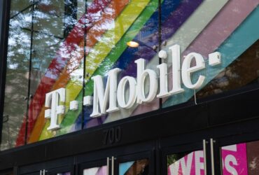 T-Mobile ، Uscellular از FCC می خواهد که عجله کند و معامله پیشنهادی آنها را تصویب کند
