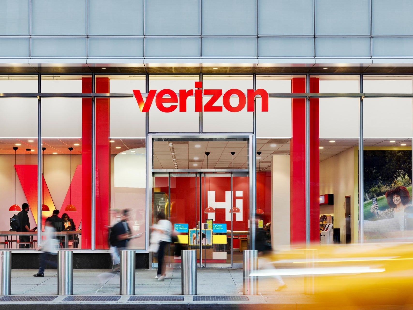 Verizon میلیون ها کاربر دارد اما آنها را با سرعت ثابت از دست می دهد. | اعتبار تصویر - Verizon - نمایندگان Verizon واقعاً از ابزارهای هوش مصنوعی برای آسانتر کردن شغل خود بیزار هستند