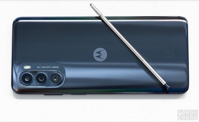Moto G Stylus 5G 2022 یکی از تلفن های موتورولا است که دارای باتری است. | تصویر اعتبار -فونرنا - برخی از تلفن های موتورولا در حال تخلیه سریع باتری و مشکلات بیش از حد گرم هستند