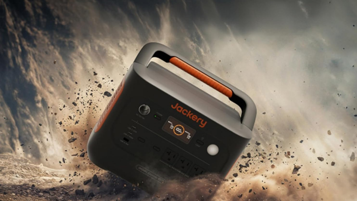 این بسته نرم افزاری Jackery Explorer 1000 V2 دشوار است که با 600 دلار تخفیف عبور کند