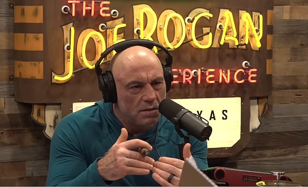 جو Rogan باستان شناس را در نمایشگاه های تاول زدایی بر سر اتاقهای مخفی هرم مصر تحقیر می کند: "بدترین میهمان تا کنون!"