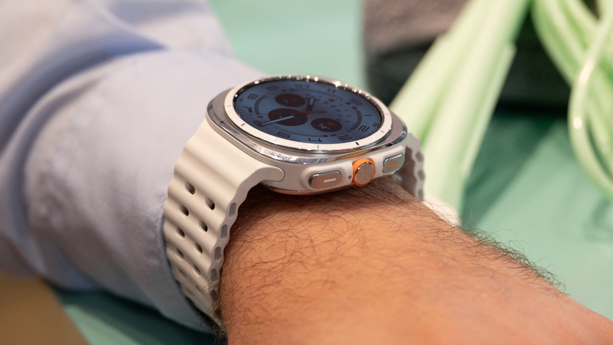ساخته شده برای زنده ماندن از هر چیزی ، Galaxy Watch Ultra با این معامله برتر برای طرفداران فضای باز انتخاب می شود