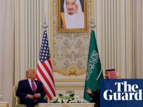 شرکت های فناوری ایالات متحده معاملات هوش مصنوعی را به عنوان TRUMP TOURS CHATS GLF | فناوری