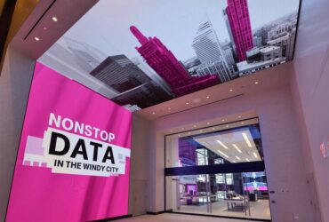 مشتریان ظاهراً به طور گسترده در حال خندق T-Mobile هستند اما رهبری در انکار است