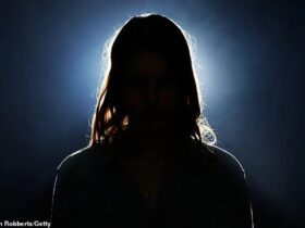 همه موجودات زنده یک درخشش ارواح را منتشر می کنند که وقتی می میریم از بین می رود ، دانشمندان فاش می کنند