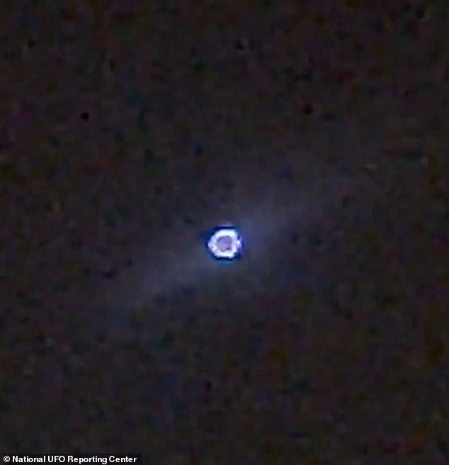 پالس مرموز "UFO" به مدت 15 دقیقه قبل از ناپدید شدن در کالیفرنیا شناور می شود